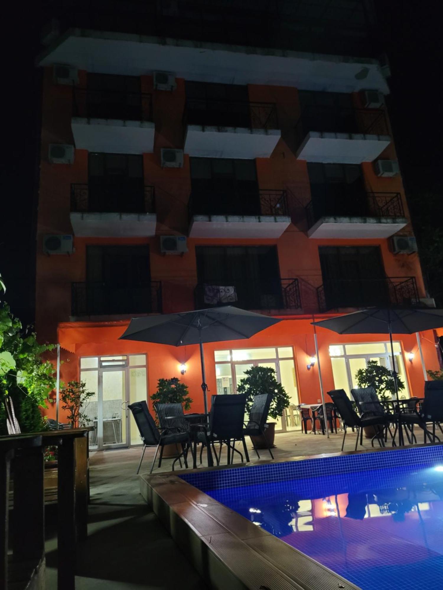Vizitori Hotel โกนิโอ ภายนอก รูปภาพ